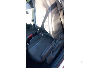Opel Adam 1.4 16V Bi-Fuel Ecoflex Vehículo de desguace (2015, Rojo)