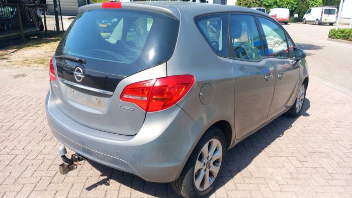 Opel Meriva 1.4 Turbo 16V Ecotec Vehículo de desguace (2012, Gris plateado, Marrón)