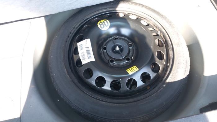 Opel Meriva 1.4 Turbo 16V Ecotec Vehículo de desguace (2012, Gris plateado, Marrón)