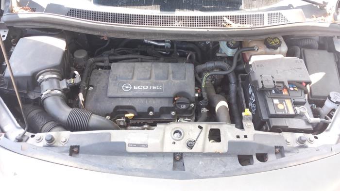 Opel Meriva 1.4 Turbo 16V Ecotec Vehículo de desguace (2012, Gris plateado, Marrón)