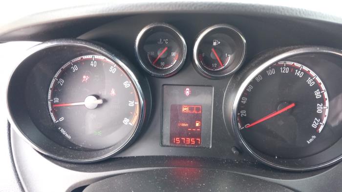 Opel Meriva 1.4 Turbo 16V Ecotec Vehículo de desguace (2012, Gris plateado, Marrón)