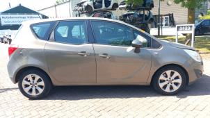 Opel Meriva 1.4 Turbo 16V Ecotec Vehículo de desguace (2012, Gris plateado, Marrón)