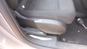 Opel Meriva 1.4 Turbo 16V Ecotec Vehículo de desguace (2012, Gris plateado, Marrón)