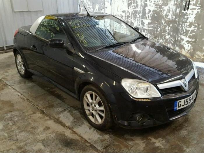 Opel Tigra Twin Top 1 4 16v Salvage Year Of Construction 05 Colour Metallic Black Proxyparts Com