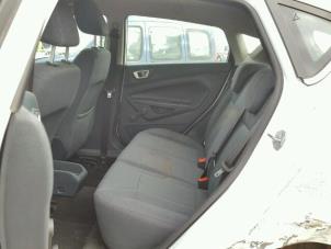 Ford Fiesta 6 1.4 TDCi Épave (2012, Rose, Blanc)