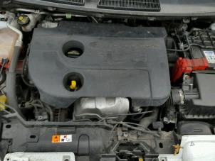 Ford Fiesta 6 1.4 TDCi Épave (2012, Rose, Blanc)