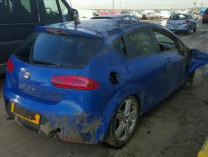 Seat Leon 2.0 TDI 16V FR Épave (2011, Foncé, Bleu)