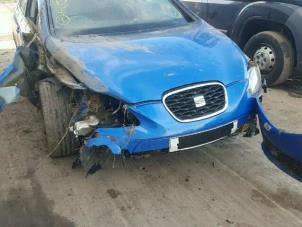 Seat Leon 2.0 TDI 16V FR Épave (2011, Foncé, Bleu)