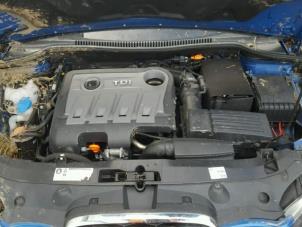 Seat Leon 2.0 TDI 16V FR Épave (2011, Foncé, Bleu)