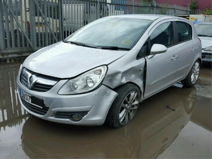 Opel Corsa D 1 4 16v Twinport Salvage Year Of Construction 08 Colour Silver Proxyparts Com