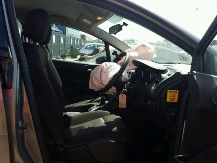 Opel Meriva Mk.II 1.4 Turbo 16V Ecotec Épave (2015, PEPPERDUST)