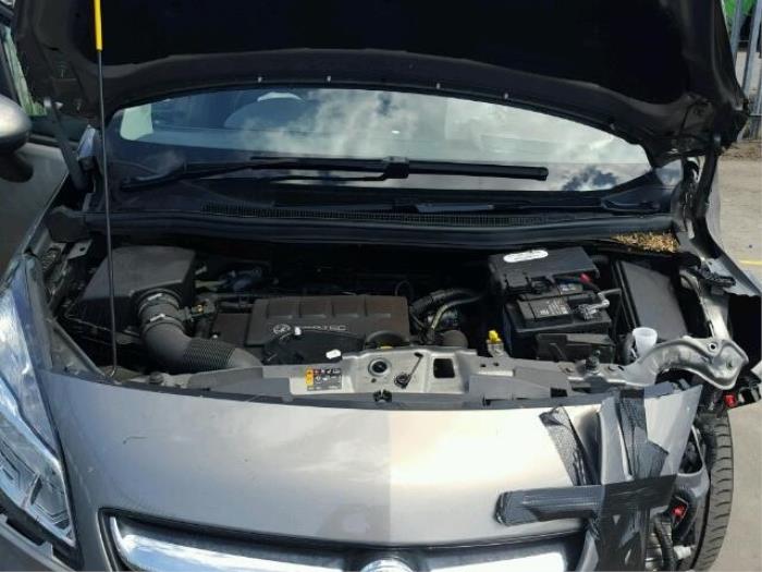 Opel Meriva Mk.II 1.4 Turbo 16V Ecotec Épave (2015, PEPPERDUST)