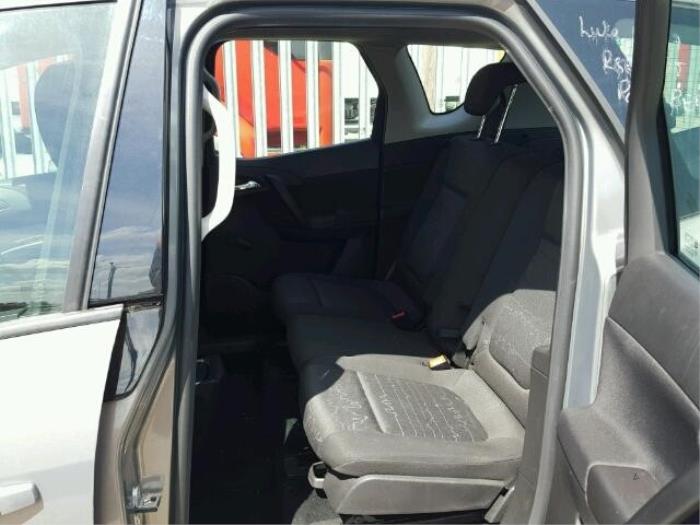 Opel Meriva Mk.II 1.4 Turbo 16V Ecotec Épave (2015, PEPPERDUST)