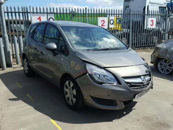 Opel Meriva Mk.II 1.4 Turbo 16V Ecotec Épave (2015, PEPPERDUST)