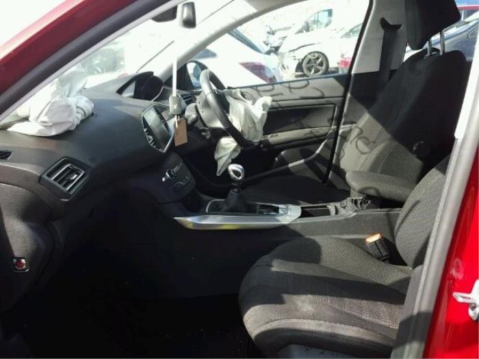 Peugeot 308 SW 1.6 BlueHDi 120 Épave (2015, Rouge)