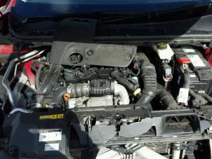 Peugeot 308 SW 1.6 BlueHDi 120 Épave (2015, Rouge)