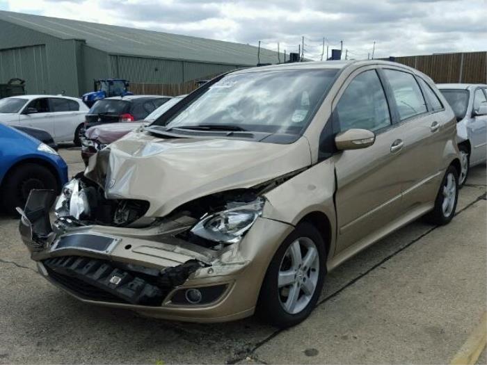 Mercedes B 1.7 B-170 16V Schrottauto (2005, Beige) DeVo Autoparts