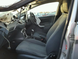 Ford Fiesta 6 1.6 TDCi 16V 95 Épave (2010, Gris foncé, Argenté)