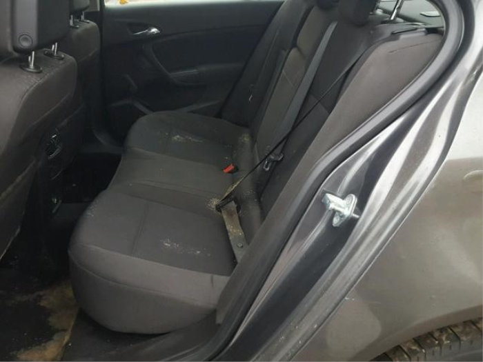 Opel Insignia 2.0 CDTI 16V 130 Ecotec Samochód złomowany (2009, Szary)