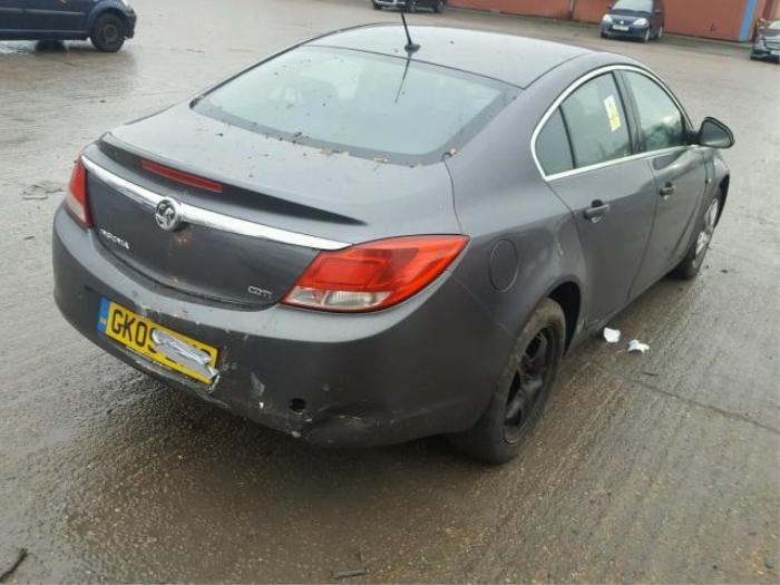 Opel Insignia 2.0 CDTI 16V 130 Ecotec Samochód złomowany (2009, Szary)