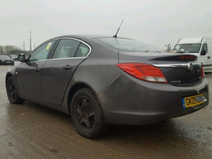 Opel Insignia 2.0 CDTI 16V 130 Ecotec Samochód złomowany (2009, Szary)