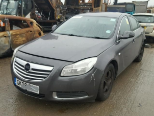 Opel Insignia 2.0 CDTI 16V 130 Ecotec Samochód złomowany (2009, Szary)