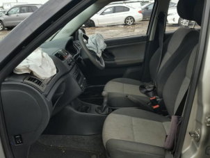 Skoda Fabia II 1.2i Épave (2010, Métallisé, Beige)