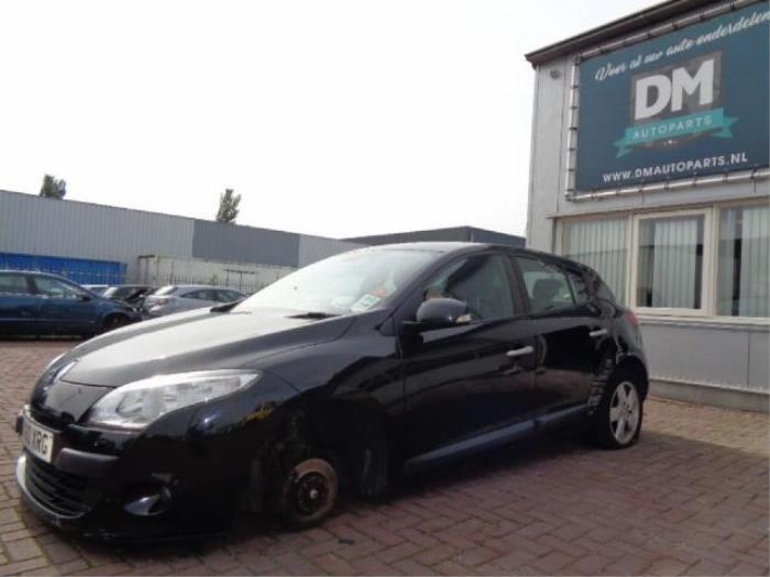 Renault Megane Iii Berline Bz 1 6 16v Salvage Year Of Construction 11 Colour Metallic Black Proxyparts Com