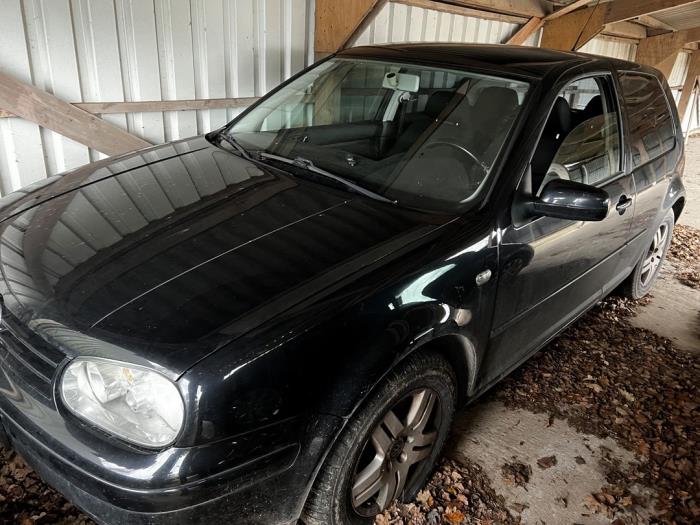 Volkswagen Golf IV 2.0 Vehículo de desguace (2000, Negro)