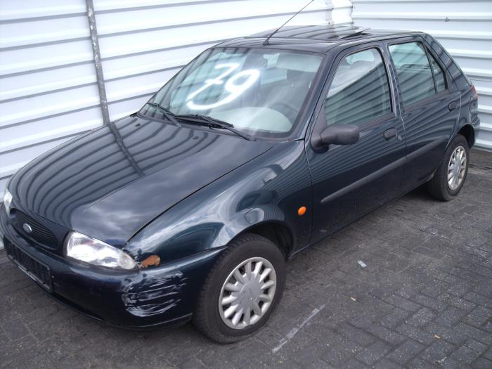 Ford Fiesta 4 1.25 16V Salvage vehicle (1998, Green)