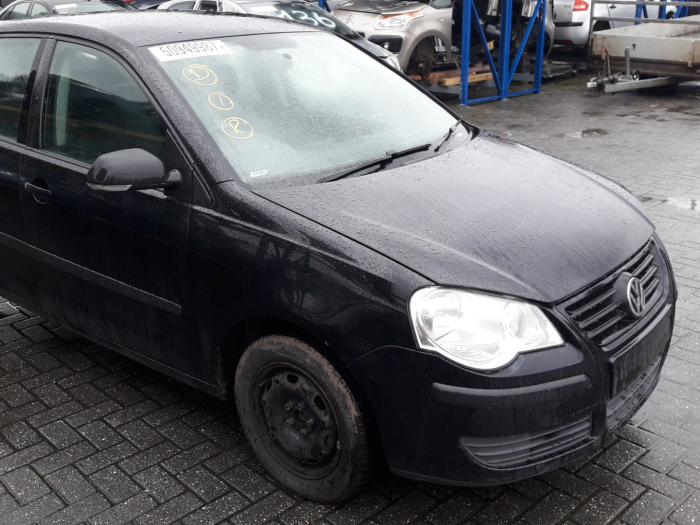Volkswagen Polo IV 1.2 55 Vehículo de desguace (2005, Negro)