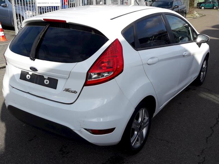 Ford Fiesta 6 1.25 16V Épave (2012, Blanc, Aluminium)