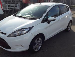 Ford Fiesta 6 1.25 16V Épave (2012, Blanc, Aluminium)