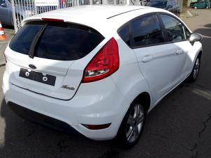 Ford Fiesta 6 1.25 16V Épave (2012, Blanc, Aluminium)