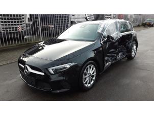 Mercedes A 1.5 A-180d Épave (2020, Noir)