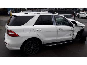 Mercedes ML III 3.0 ML-350 BlueTEC V6 24V 4-Matic Épave (2014, Blanc)