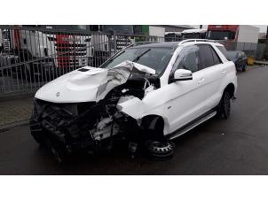Mercedes ML III 3.0 ML-350 BlueTEC V6 24V 4-Matic Épave (2014, Blanc)