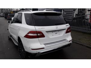 Mercedes ML III 3.0 ML-350 BlueTEC V6 24V 4-Matic Épave (2014, Blanc)