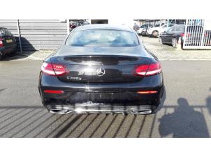 Mercedes C C-220d 2.0 Turbo 16V Vehículo de desguace (2019, Negro)