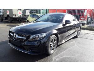 Mercedes C C-220d 2.0 Turbo 16V Vehículo de desguace (2019, Negro)