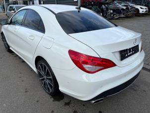 Mercedes CLA 1.6 CLA-180 16V Épave (2014, Blanc)