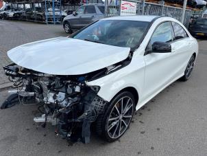 Mercedes CLA 1.6 CLA-180 16V Épave (2014, Blanc)
