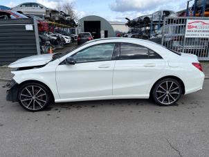 Mercedes CLA 1.6 CLA-180 16V Épave (2014, Blanc)