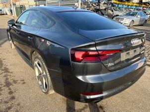 Audi A5 Sportback 2.0 35 TFSI Mild Hybrid 16V Épave (2020, Gris)