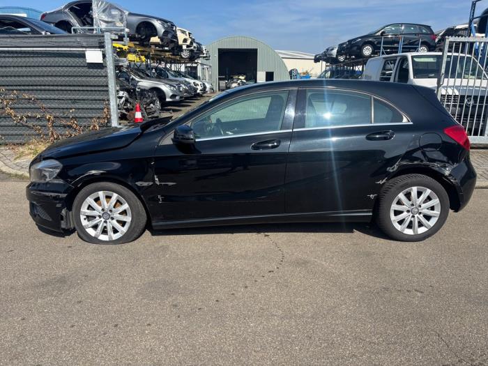 Mercedes A 1.6 A-180 16V Salvage vehicle (2013, Black)