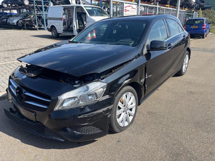 Mercedes A 1.6 A-180 16V Salvage vehicle (2013, Black)