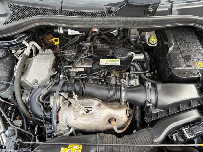Mercedes B 2.0 B-250 BlueEFFICIENCY Turbo 16V Samochód złomowany (2013, Czarny)