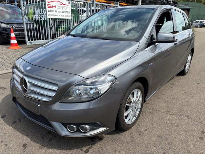 Mercedes B 1.8 B-180 CDI BlueEFFICIENCY 16V  (Rozbiórka)