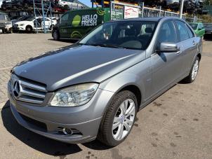 Mercedes C 1.6 C-180K 16V BlueEfficiency Vehículo de desguace (2009, Gris)