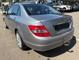 Mercedes C 1.6 C-180K 16V BlueEfficiency Vehículo de desguace (2009, Gris)